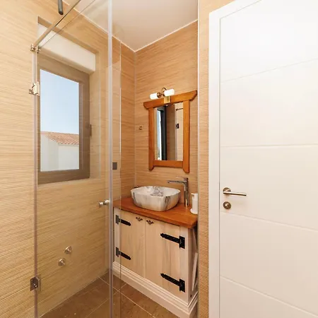 Vila Riva Ii Vir